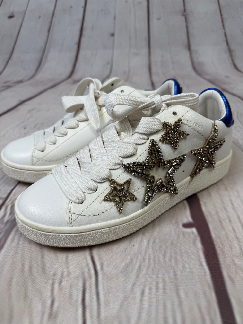 COACH white sneakers with embellished gold stars, size 6